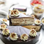 Cheesecake Snickers Sans Cuisson depuis recettemoderne.com